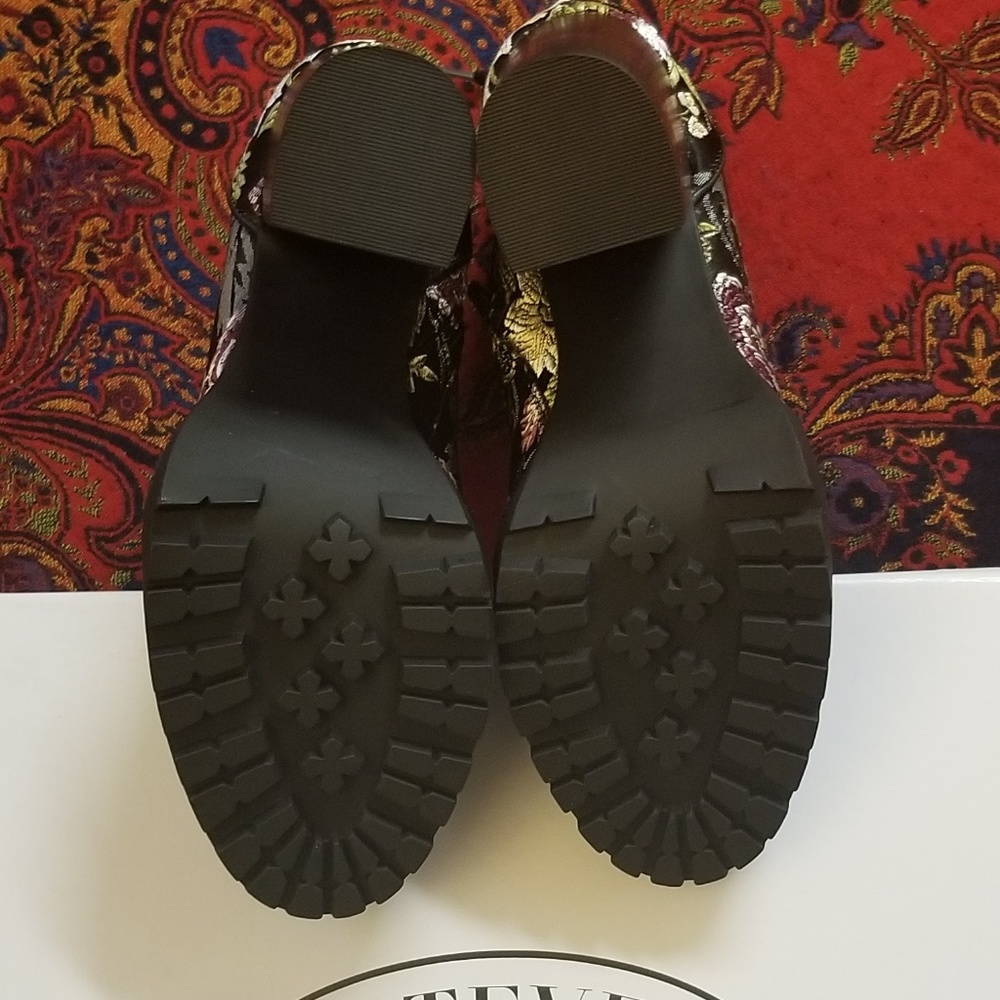 🎈HP🎈Steve Madden Lace-Up Block Heel Booties - Picture 4 of 5